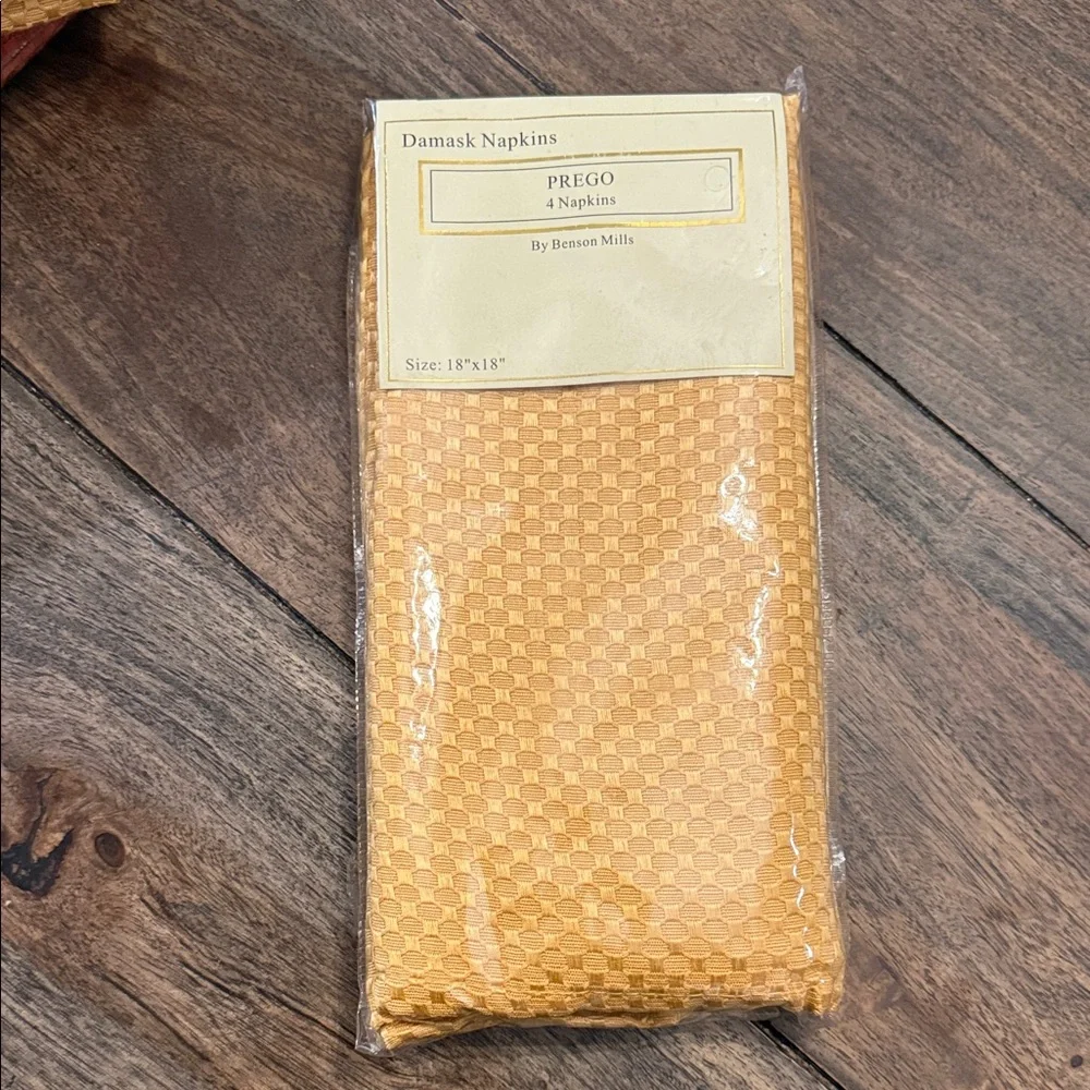 Damask Napkins~Prego 18x18 Yellow Gold~Set of 4